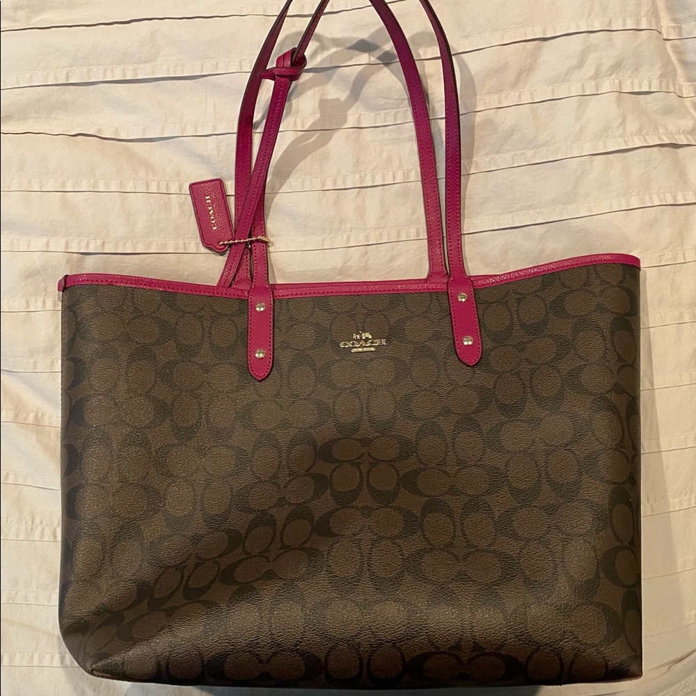 Coach F36658 Reversible Town Tote Brown/Pink